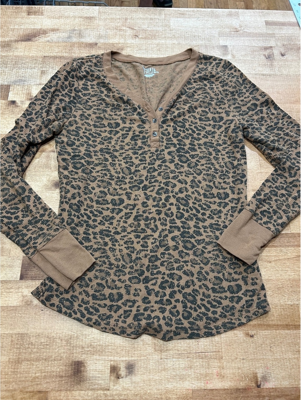 Time and Tru Women's Leopard Print Long Sleeve Henley Shirt, Size Large